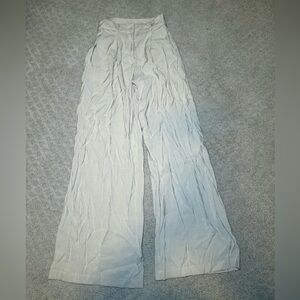 Forever 21 Cream Trousers Size Small